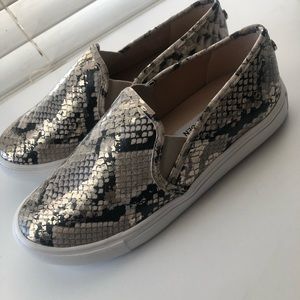Steve Madden symba gold multi slip on shoes